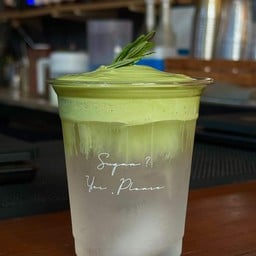 มัทฉะโฟมน้ำมะพร้าวเย็น