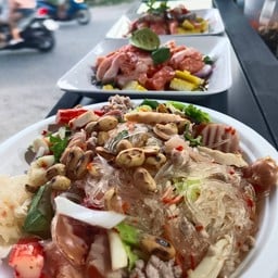 กินยำหน่อยดุ๊ สาขา1