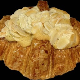 ครัวซองอัลมอนด์