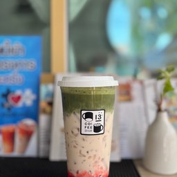 มัจฉะนมโอ๊ตสตอเบอรี่