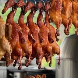 เจ๊วรรณหมูย่าง ตลาดเก่า