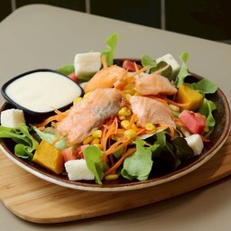 DL สลัดแซลมอน