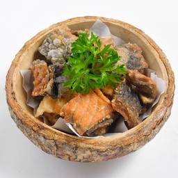 หนังปลาแซลม่อนทอดกรอบ