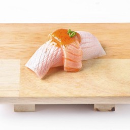 ฮามาจิแซลมอนไซเกียวซูชิ