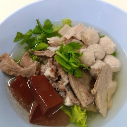 ต้มเลือดหมู ธรรมดา