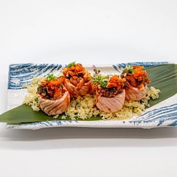 SALMON DICE ABURI ROLL