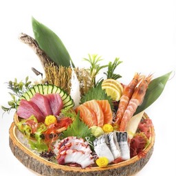 Ajisai Set / Akami, Salmon, Tako, Shime Saba, Aka Ebi