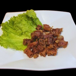 ဝက်အူကြော် FRIED PORK INTESTINES