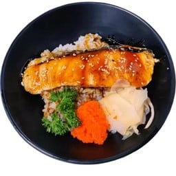 ข้าวหน้าสเต๊กแซลมอน Salmon Steak Don