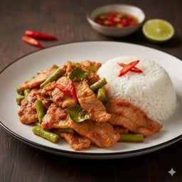 ข้าวผัดพริกแกง