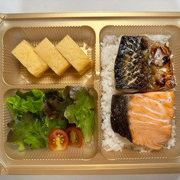 Bento Salmon Saba Teriyaki / ชุดเบนโตะปลาแซลมอนและซาบะย่าง