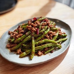 หมูสับผัดถั่วแขกซอสเต้าซี่