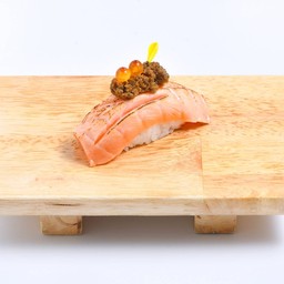 แซลม่อนฟัวกราส์ซอสซูชิ