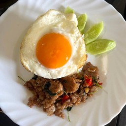 ครอบครัวหมูสับ เดอะปาร์คแลนด์-วงศ์สว่าง