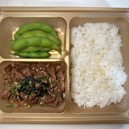 Bento Gyu Yakiniku / ชุดเบนโตะเนื้อผัดซีอิ๊ว