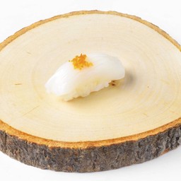 ซูชิปลาหมึก