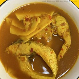 แกงส้มปลากะพงหน่อไม้ดอง