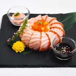 ข้าวหน้าแซลม่อนโดนัท