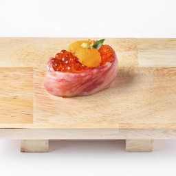 วากิวทามาโกะซูชิ