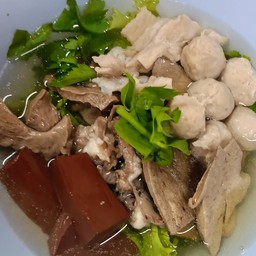 ต้มเลือดหมู พิเศษ