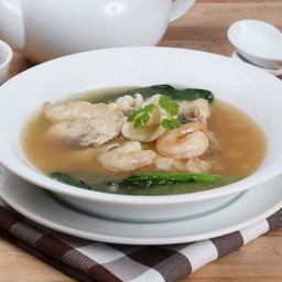 เส้นใหญ่ราดหน้าซีฟู้ด