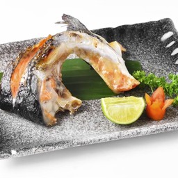 แก้มปลาแซลมอนย่างซอสเทอริยากิ