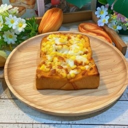 ปังปิ้งข้าวโพดชีส