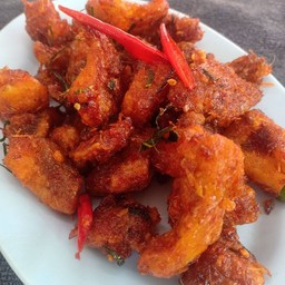 กากหมูผัดพริกขิง