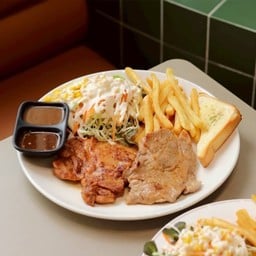 DL COMBO หมูสันคอ + ไก่สไปส์ซี่