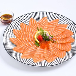 แซลม่อนแร่บาง ซอสพอนซึ