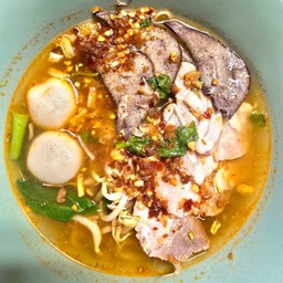 เกาเหลาหมูต้มยำ