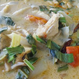 ต้มข่าไก่