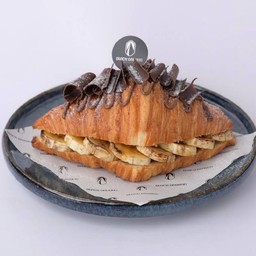 ครัวซองต์ นูเทล่ากล้วย (Nutella Banana Croissant)