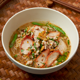 ก๋วยเตี๋ยวสุโขทัย (น้ำ/แห้ง)