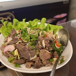 พล่าเนื้อพิคานยา