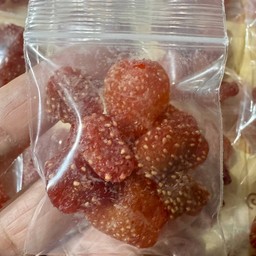 สตรอว์เบอร์รีอบแห้ง..Dried Strawberry