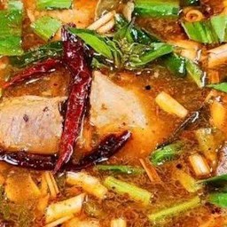 ต้มแซ่บ ข้าวคั่ว พริกป่น