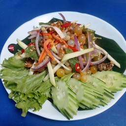 ยำไข่ปลาเรียวเซียว