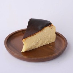 ชีสเค้กหน้าไหม้ (Basque Burnt Cheese Cake)