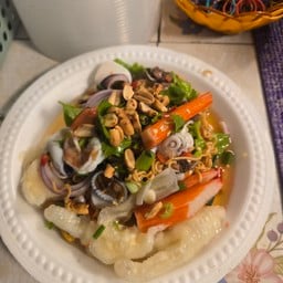 ยำกับคันธรส (yum kap Khantharot)