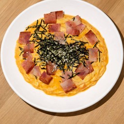 ข้าวไข่ข้นสาหร่ายแฮมรมควัน