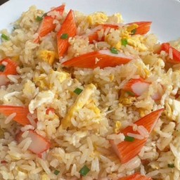 ข้าวผัดปูอัด