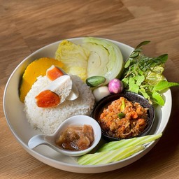ข้าวน้ำพริกไข่ปู