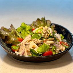 ยำหมูยอ