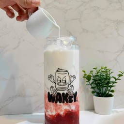 สตรอว์เบอร์นมสด