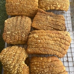 หมูกรอบลูกสาว หัวหิน