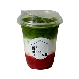 Strawberry Matcha Latte (มัทฉะนมสดสตรอว์เบอร์รี่)
