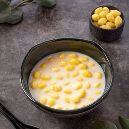 แปะก๊วยน้ำเต้าหู้.