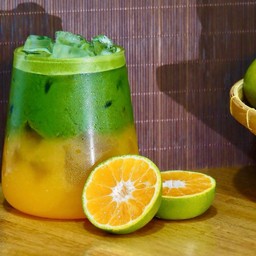 มัทฉะ ส้มคั้นสด