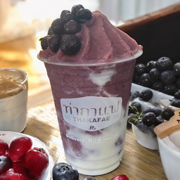 บลูเบอรี่สมูทตี้  โยเกิร์ต M